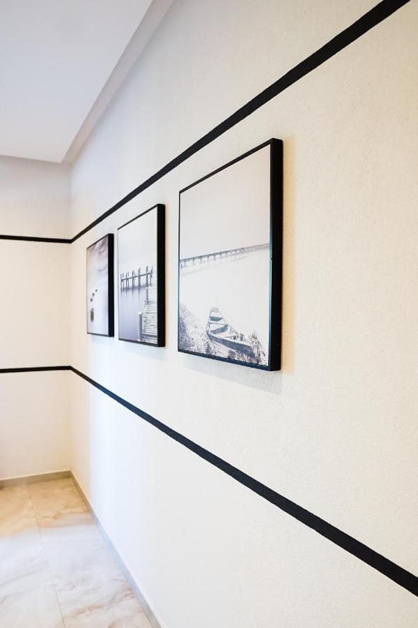 Gjirokastër Mega Hotel מראה חיצוני תמונה